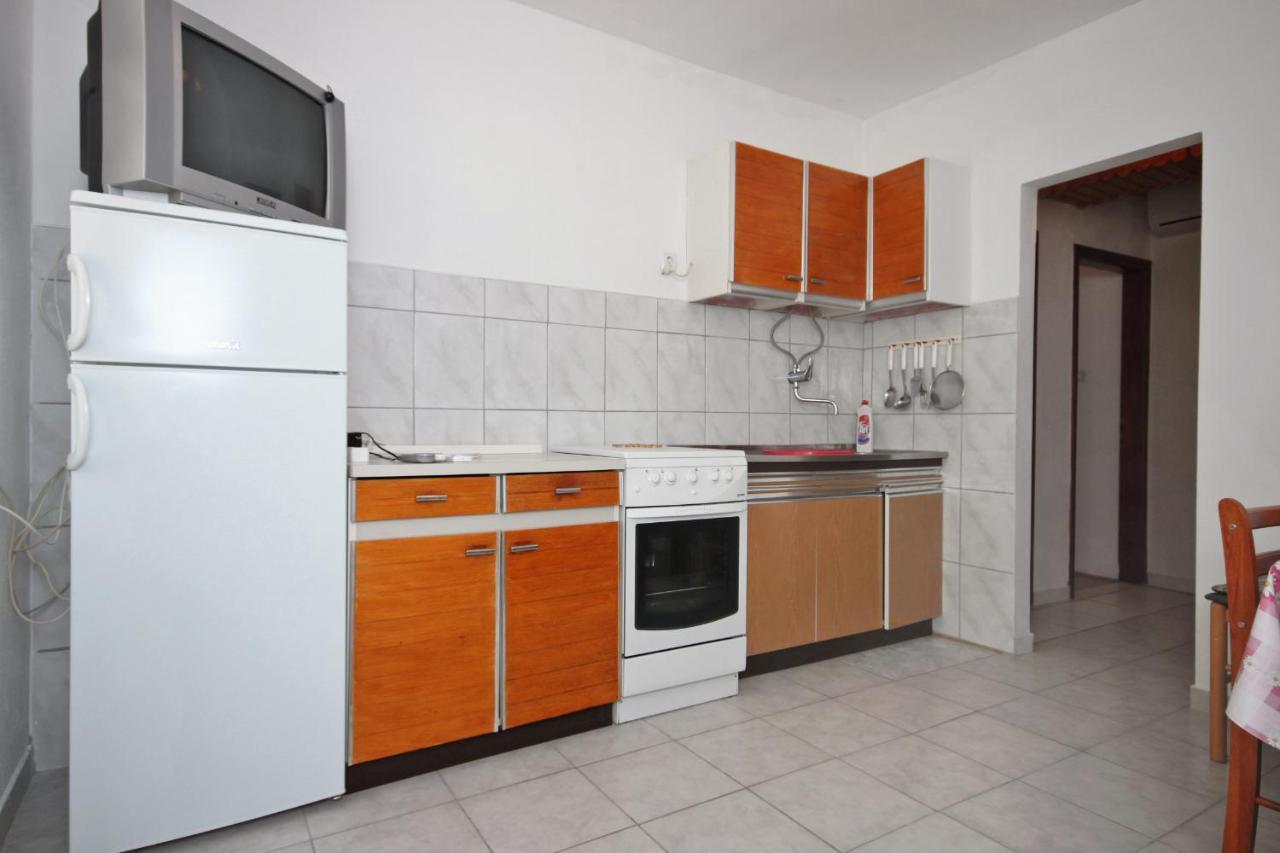 Apartments By The Sea Metajna, Pag - 6351 Екстериор снимка